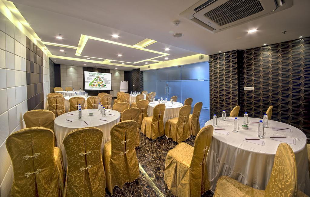 The Fern Residency Kolkata Hotell Eksteriør bilde